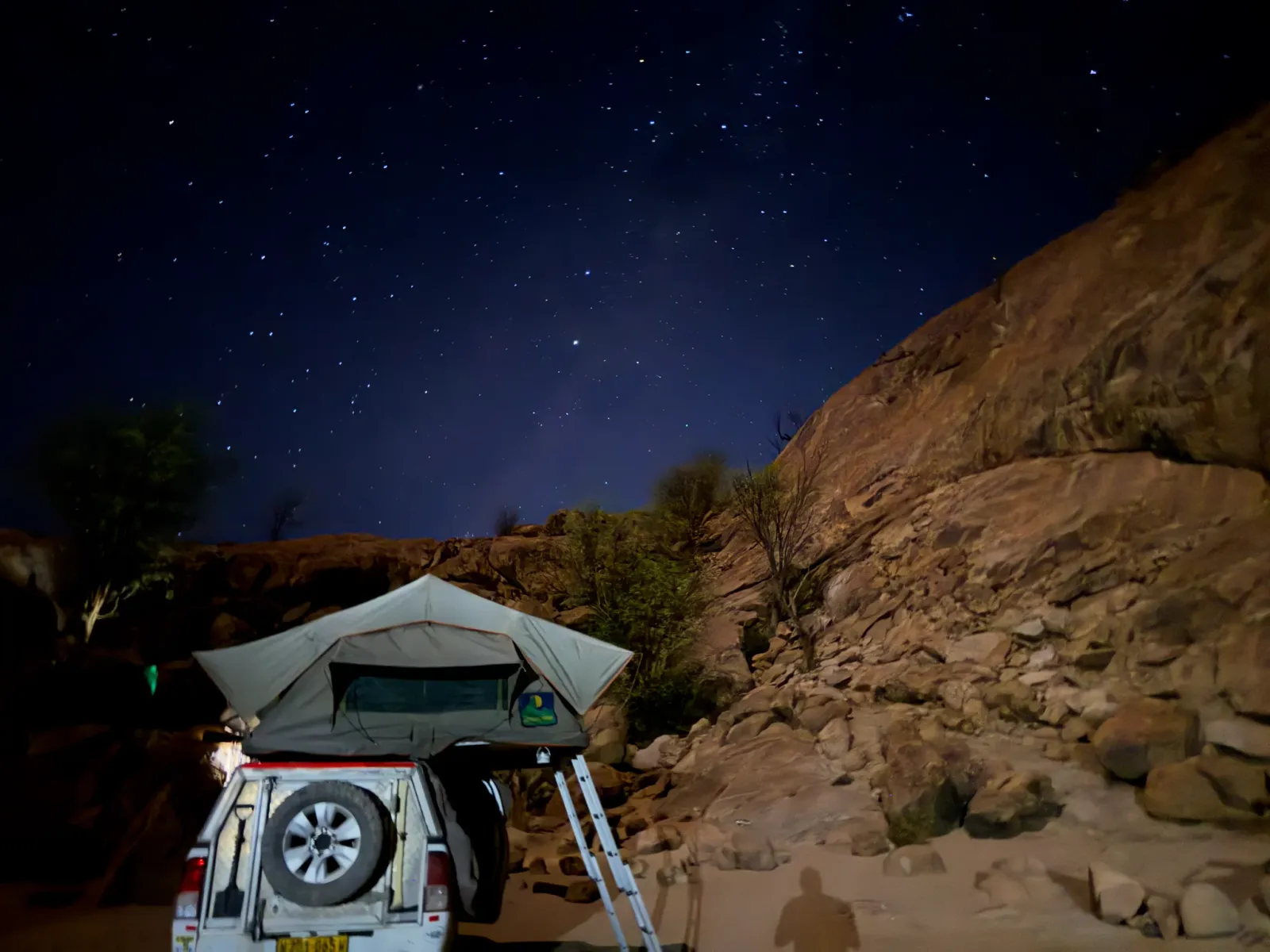 the roof-tent car under the stars among the Erongo boulders